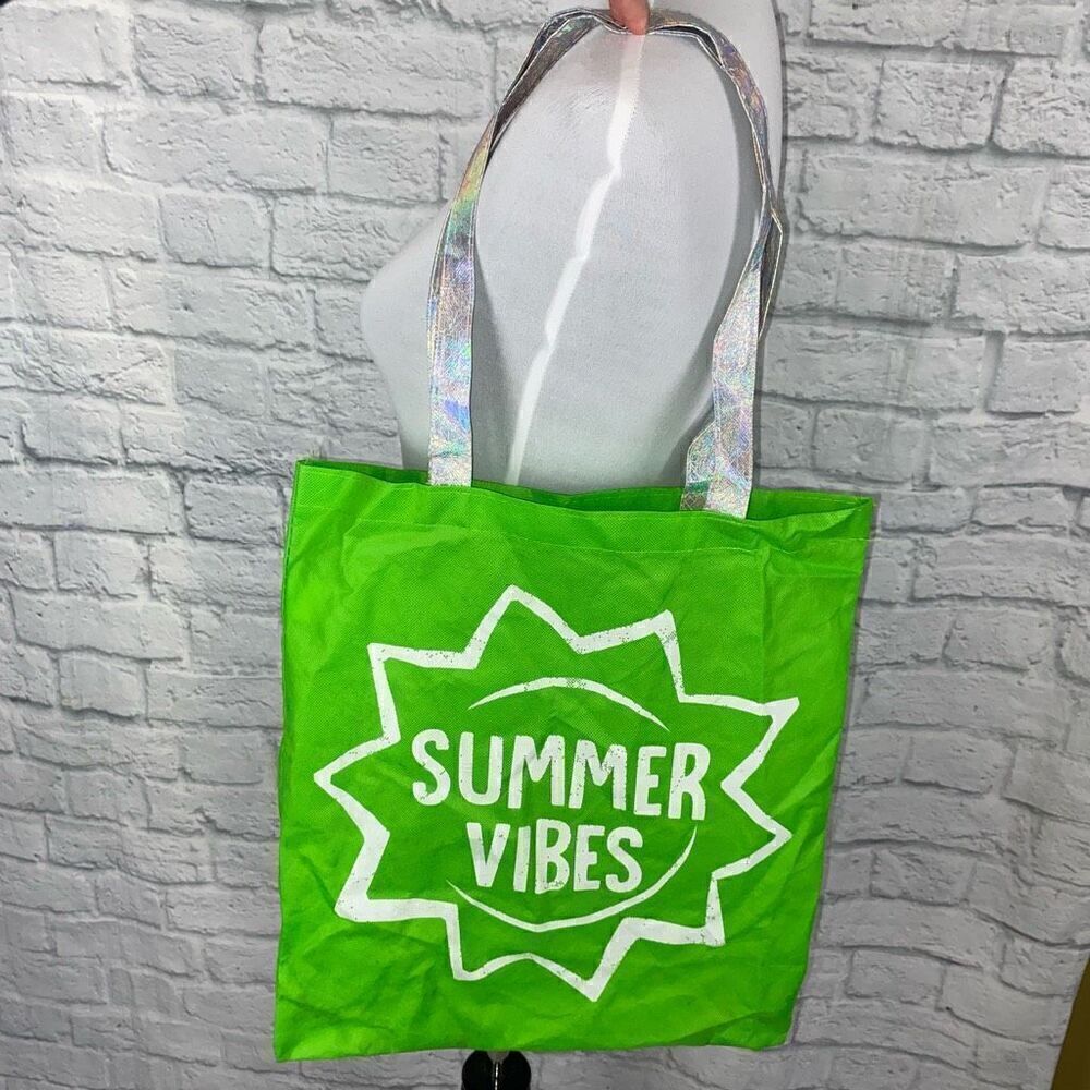Old Navy/summer vibes 2 bundle Medium totes - Picture 3 of 12